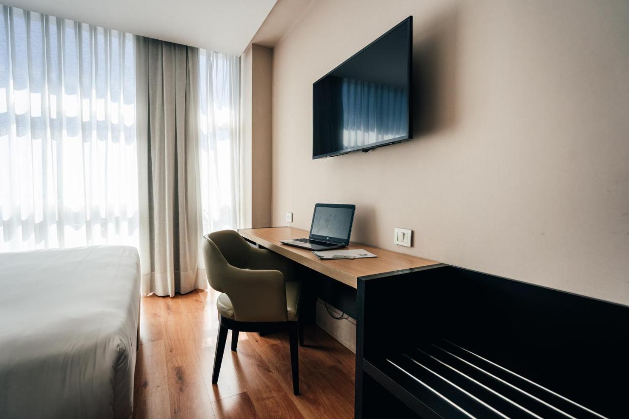 Palmaroga Hotel Asuncion, Tapestry Collection By Hilton Luaran gambar